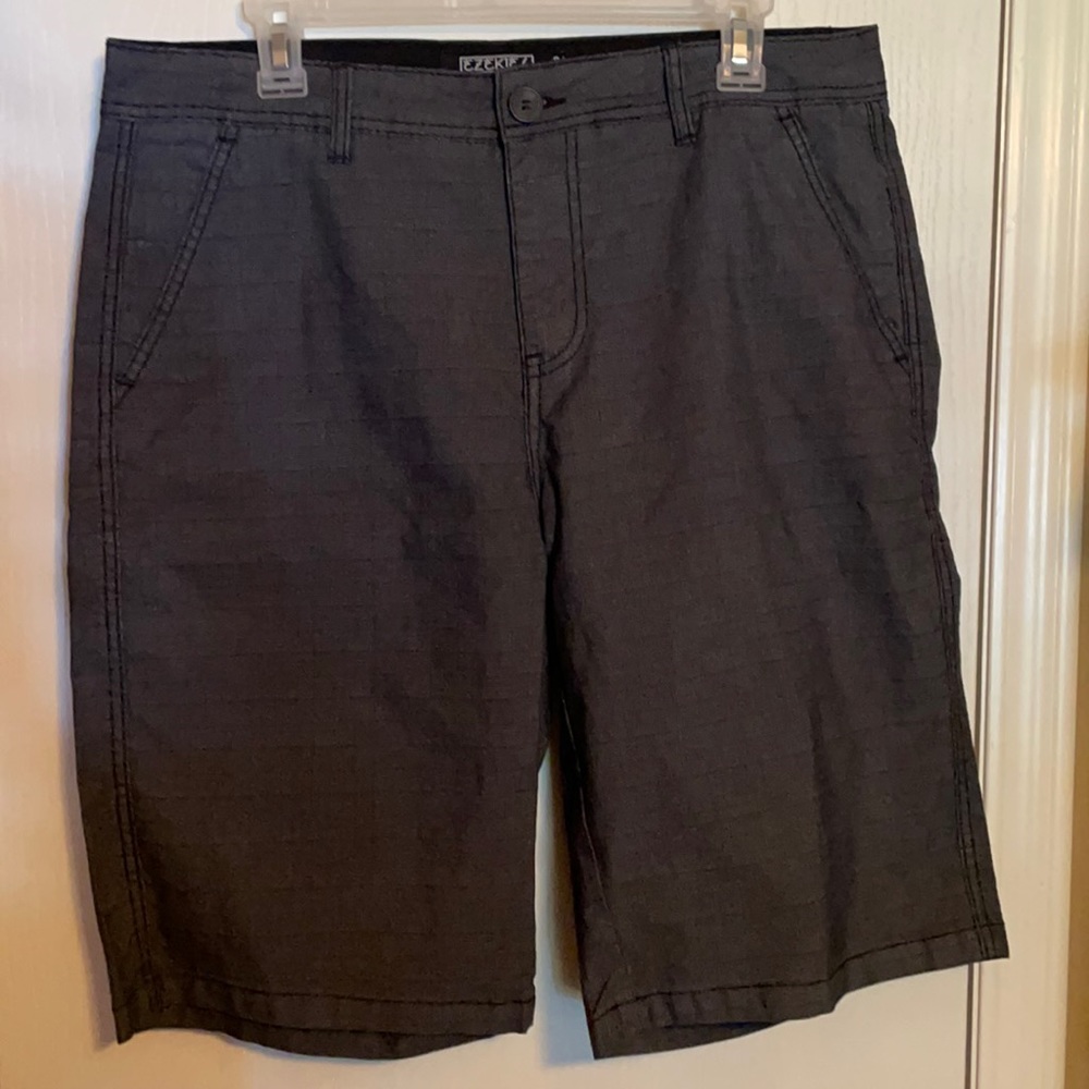Ezekiel Shorts Size 34 Drak Grey